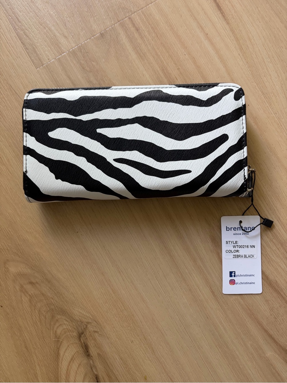 NWT Brentano Zebra Print Zip Wallet